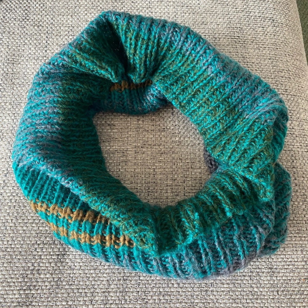 WOODEN SHIPS Paola Buendia INFINITY SCARF mohair wool Chunky knit COZY winter